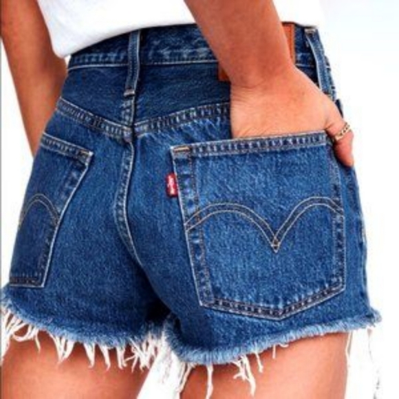 Vintage Levi's 501 Button Fly Cutoff Denim Shorts 26 & 29 - Picture 9 of 13